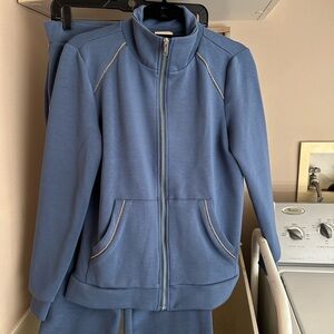 Elie Tahari Sky Blue Garment